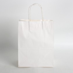 اكياس هدايا ورقية بيضاء مقاس 24 × 21 سم