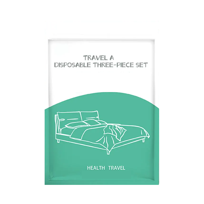 طقم مفارش سفر صحية  للاستخدام لمرة واحدة | يشمل ملاءة 240×220 سم، غطاء لحاف 240×220 سم، وغطاءي مخدة 50×80 سم (4 قطع)