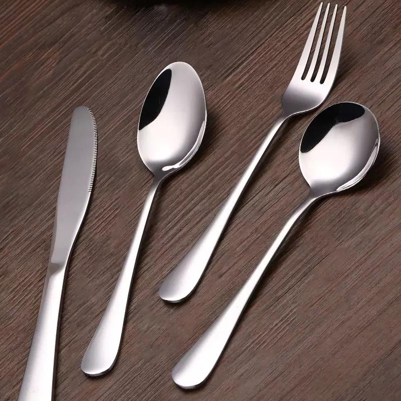 طقم ادوات مائدة فاخرة ستانل ستيل | 6 ملاعق + 6 شوك + 6 سكاكين (الاجمالي 18 قطعة)