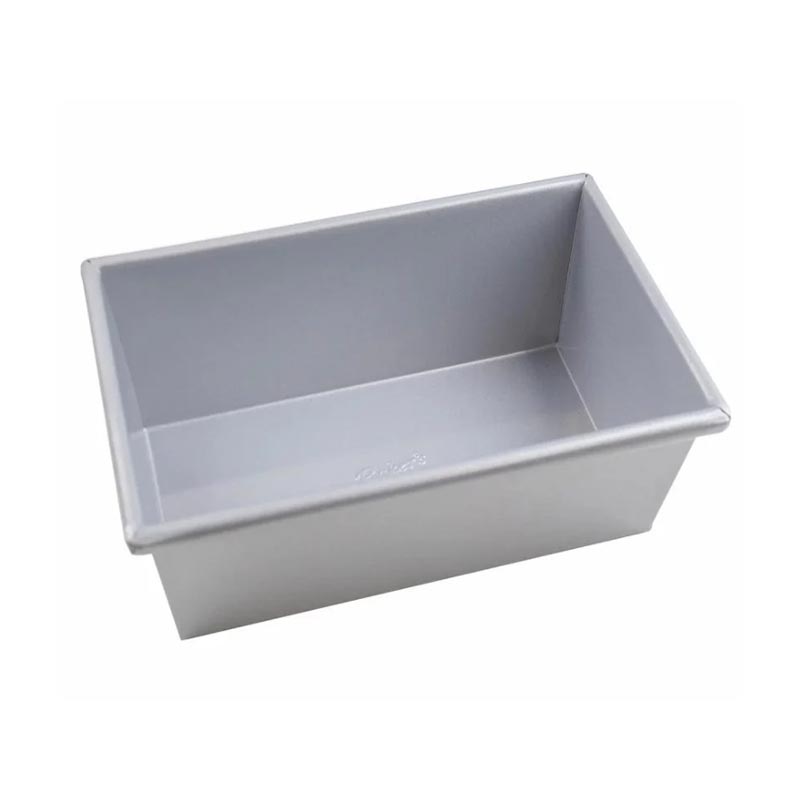 قالب كيك مستطيل بزاويا حادة مصنوع من الكربون ستيل المطلي بالألومنيوم سماكة 0.6 ملم من بيكرز سيكرت - Baker’s Secret | مقاس 23×13×7 سم