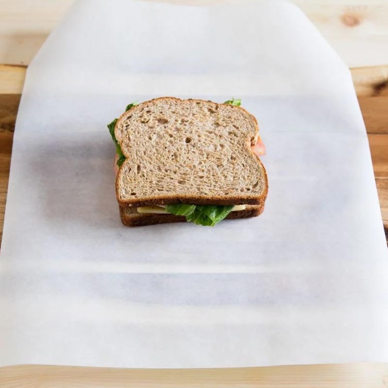 ورق ساندوتش طبيعي مصنوع 100% من لب الخشب | مقاس الورقة 33 سم × 24 سم