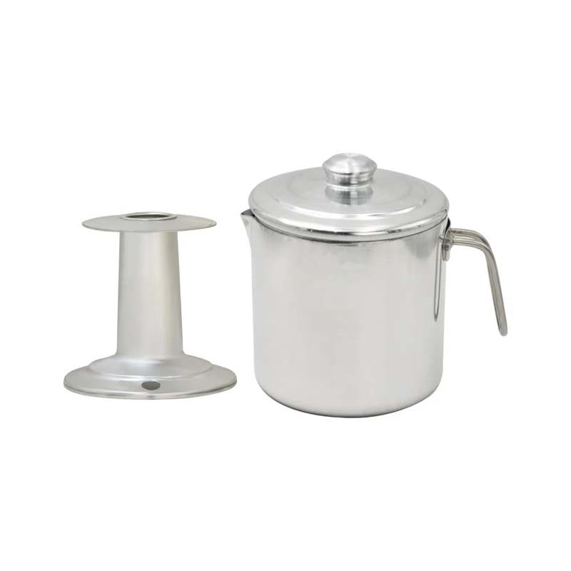 غلاية حليب من الالمنيوم مزودة بغطاء محكم ومقبض جانبي مريح وقطعة داخلية من الالمنيوم لمنع طيشان الحليب | قطر 14 سم – من شركة مصنع مكة للاواني المنزلية المحدودة