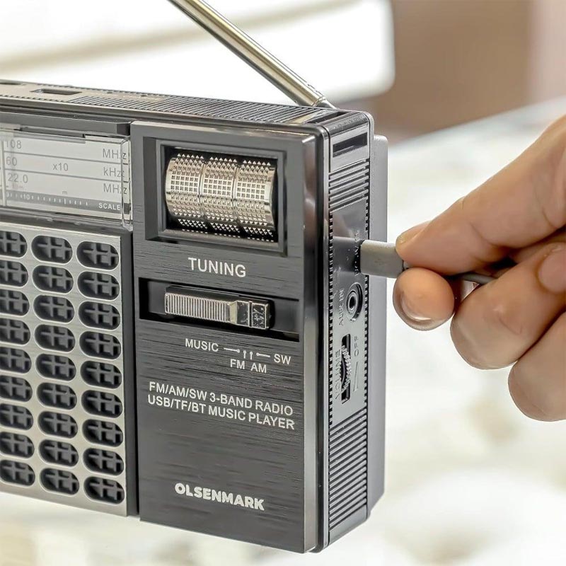 راديو محمول من أولسنمارك يعمل بالطاقة الشمسية بثلاثة نطاقات (FM/AM/SW) مع بلوتوث، USB، TF، وبطارية قابلة للشحن