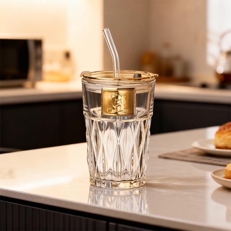 كوب زجاج بغطاء اكريلك ومزاز زجاج 350 مل