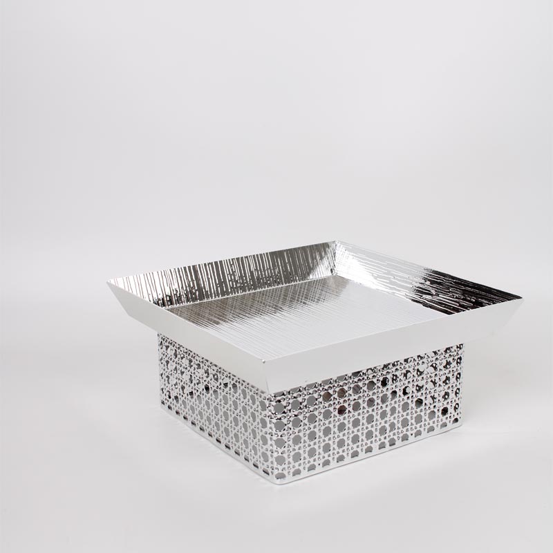 صحن تقديم بقاعدة - كروم فضي 22×22 سم