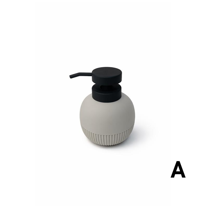 موزع صابون يدوي بتصميم انيق ولون محايد للاستخدام اليومي