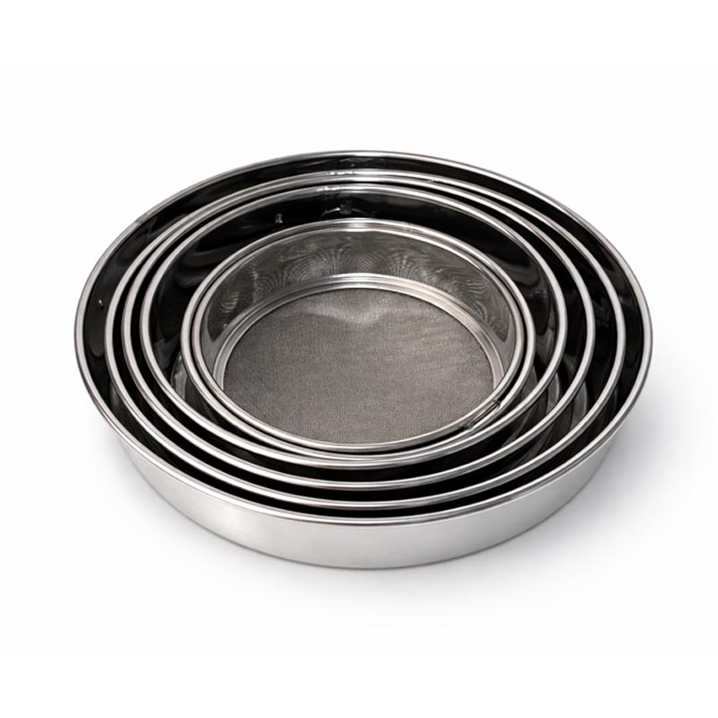 طقم مصافي من الستانلس ستيل 6 قطع اصلية صناعة يابانية بمقاسات 16.5 الى 28 سم