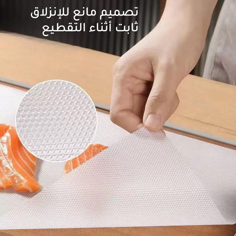 لوح تقطيع للاستخدام الواحد من مادة POE بطول 10 متر تقريبا وعرض 30 سم مع اداة قص مدمجة