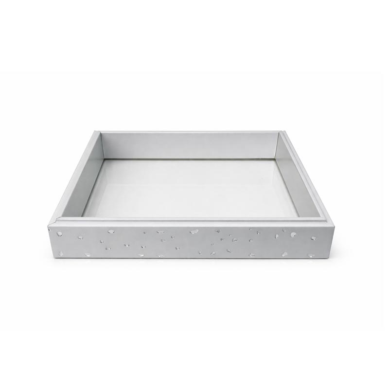 صينية تقديم اكريلك مربعة بغطاء – مقاس 30×30 سم صينية تقديم اكريلك مربعة بغطاء – مقاس 30×30 سم